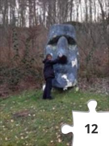 Jigsaw puzzle - Moai