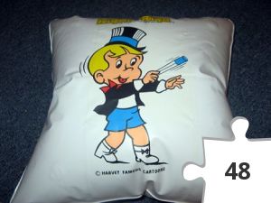 Jigsaw puzzle - Richie Rich inflatable pillow