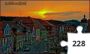 Jigsaw puzzle - Schlüsselfelder Marktplatz in 273 Teilen